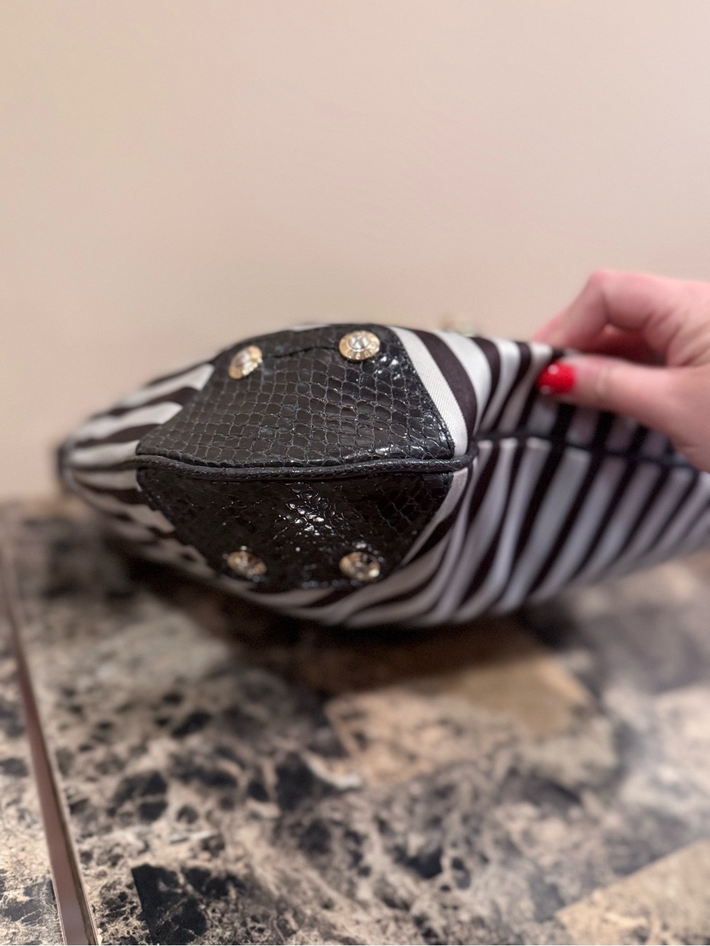 Henri Bendel 712 5th Ave Centennial Striped Hobo Bag - Picture 7 of 14